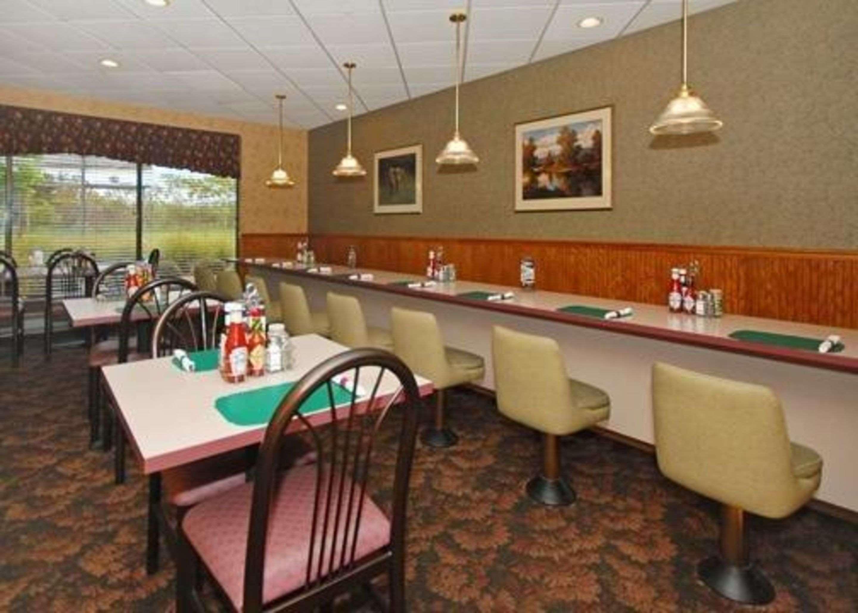 Quality Inn & Suites Дэнвилл Экстерьер фото